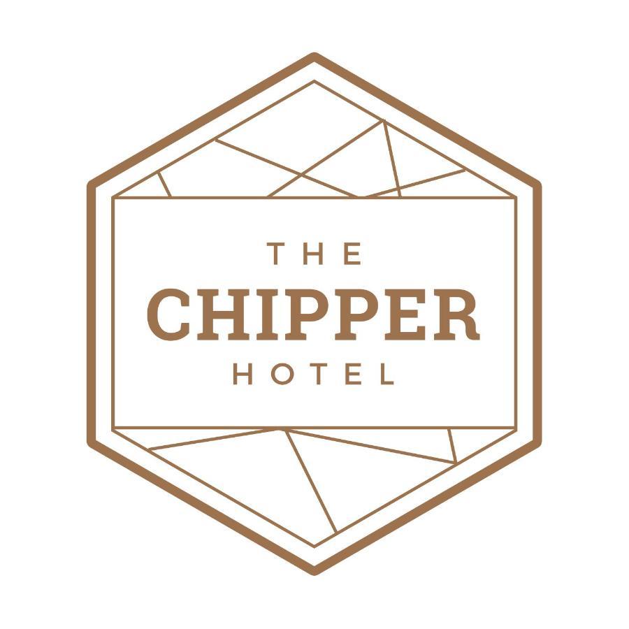 The Chipper Hotel Quezon City Exterior photo